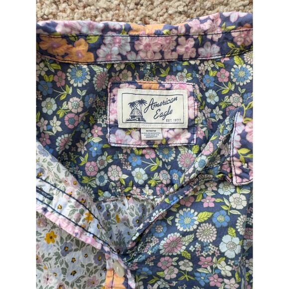 American Eagle lightweight button up Blouse/Shirt, floral print, size Medium - Picture 3 of 6